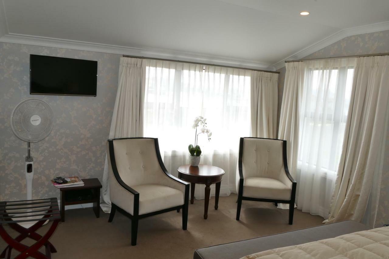 フィティアンガ Casa Aquila Bed & Breakfast エクステリア 写真